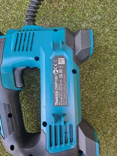 Makita DMP180 (DMP180Z) 18V LXT Cordless Inflator.