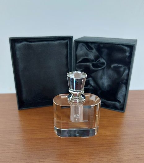 Vintage Art Deco Style Crystal Perfume Bottle