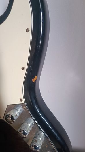SX Bass Guitar and Squier BP 15 Amp Great Starter Set