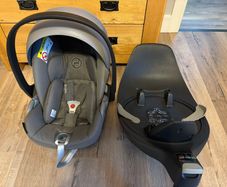 Cybex Cloud T car seat plus swivel base
