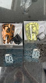 Set of 2 mugs