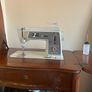 Singer sewing machine Heavy Duty All metal no plastic semi industrial Image 2