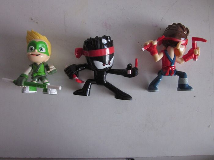 Ninja Kidz TV  Mystery Figures X6