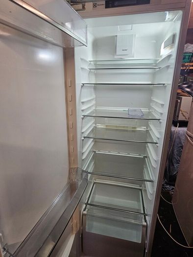 fridge lader integrated