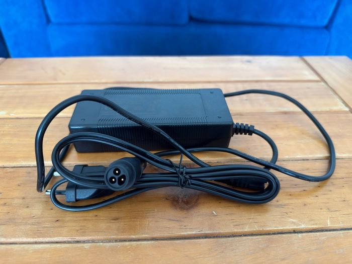 Dualtron Togo Charger