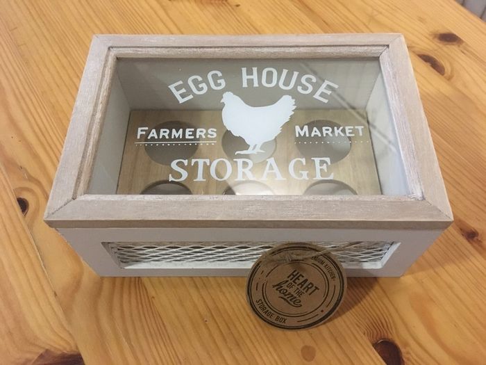 Wooden Egg Box NEW