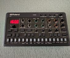 Roland Aira S1