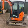 Hitachi Zaxis 26 Image 2