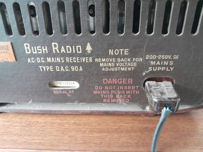 Vintage Bush DAC90A Bakelite Radio 1950