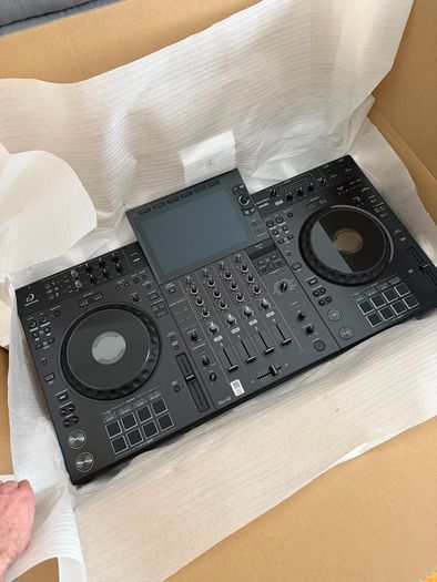 Xdj Az