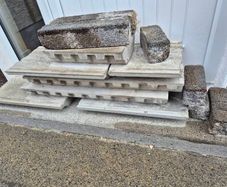 Afew blokes and wall capping for foundation