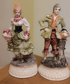 2 antique figurines made in Italy