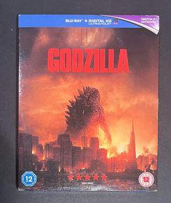 Godzilla Blu-ray. DVD Movie. Staring Bryan Cranston, Ken Watanabe and Aaron Taylor-Johnson