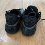 Nike 2090 Black & Charcoal Size 5 Image 4