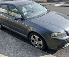 Audi A3 Sportback 1.6 FSI (Needs repair) Tax July