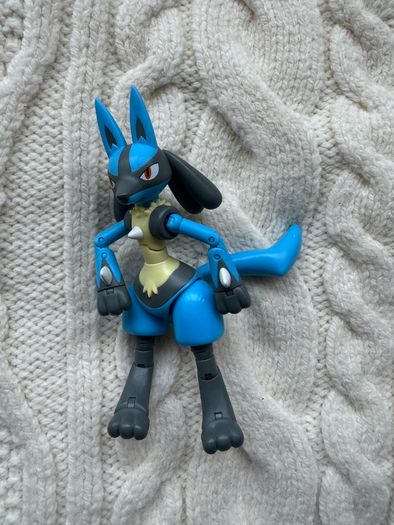 Jazwares LLC Nintendo Pokemon Select Articulated approx. 6" Figure Used Please look at the pictures