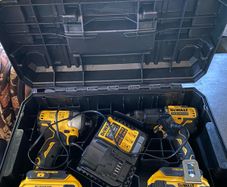 DeWalt professional 18V XR Brushless Twin Drill Set