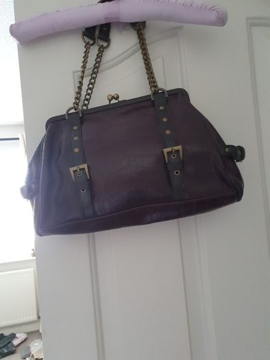 Handbag