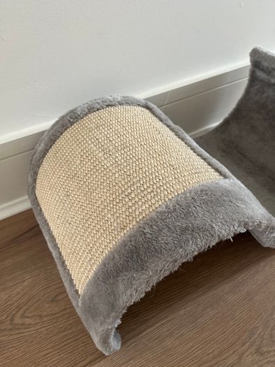 Wave Cat Scratcher