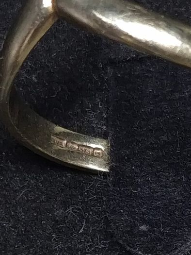 Vintage 9ct Gold Modernist V Ring | Birmingham Hallmarked | Size 54