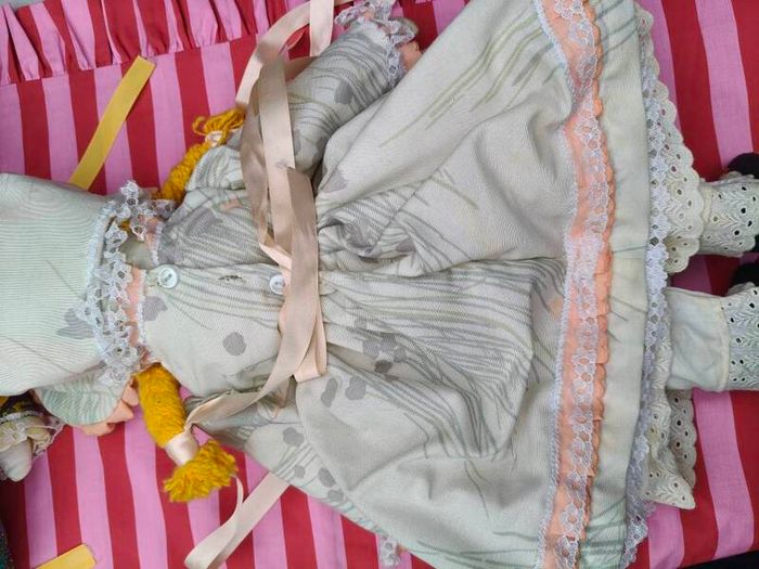 2 x Vintage Dolls
