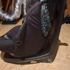 Swivel car seat