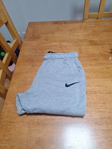 Nike bottoms size s