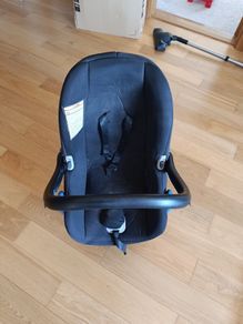 noordi isofox baby seat and base