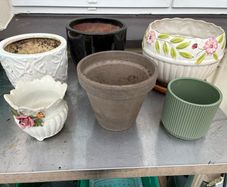 x6 Ceramic pots