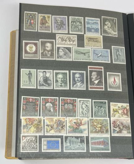 Collection: Austria (Osterreich) Stamps both mint an commemorative stamps on 45 pages
