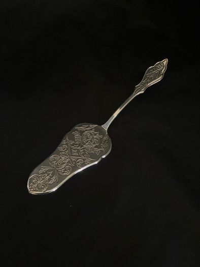 Art nouveau silver plated cake server