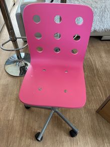 chair pink study