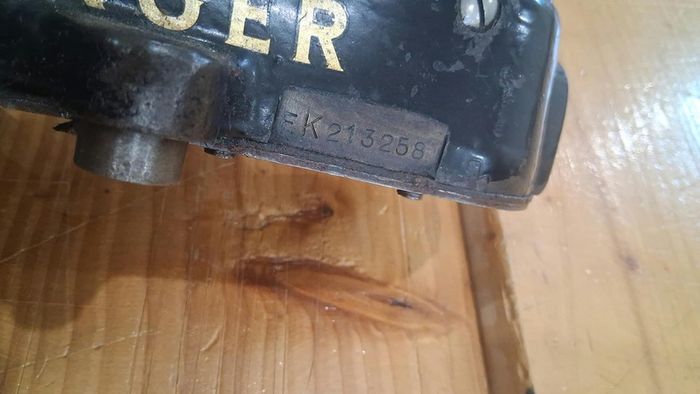 Singer 172K1 Industrial Leather Glove Sewing Machine Head Only