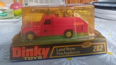 Dinky 282 Landrover fire appliance mib