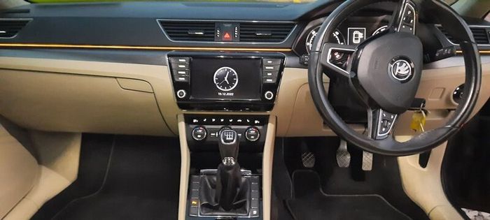Skoda Superb 2016