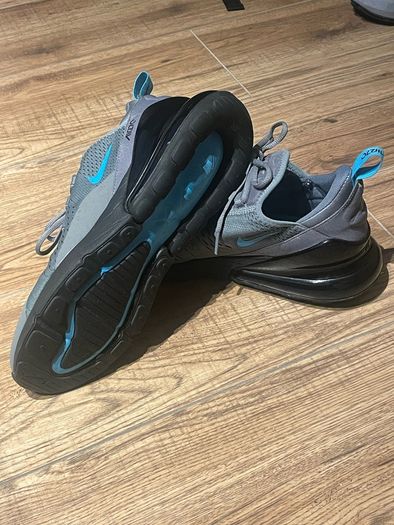 Nike Air Max 270 UK8.5