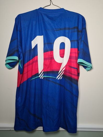 FiFA 19 football home jersey shirt Size Large EA SPORTS Brand new BNWT