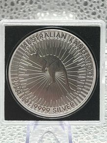 1oz Fine 9999 Silver Bullion Kangaroo 2026 Coin.
