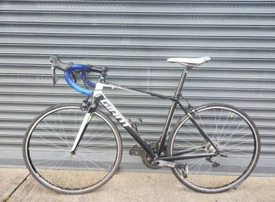 Giant road bike Ultegra