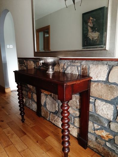 19th century Mahagony hall table