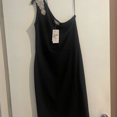 One shoulder dress