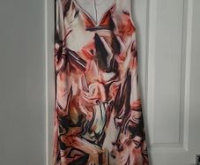 Medium dress