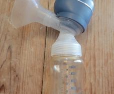 Electric breast pump