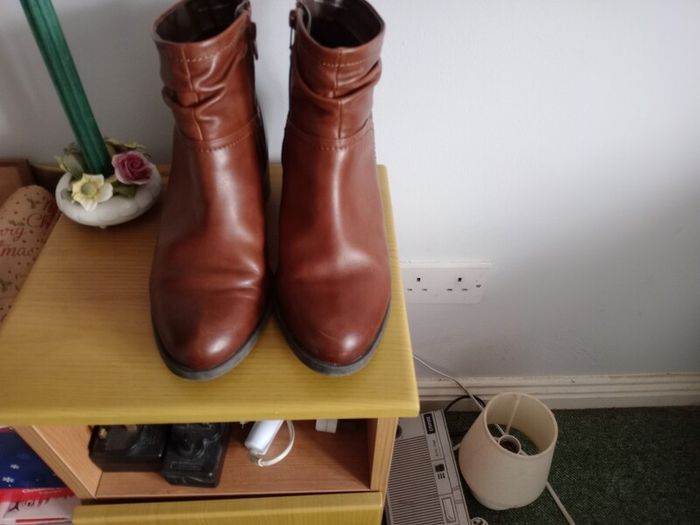 Tan Ankle Boots/NEW