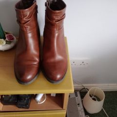Tan Ankle Boots/NEW