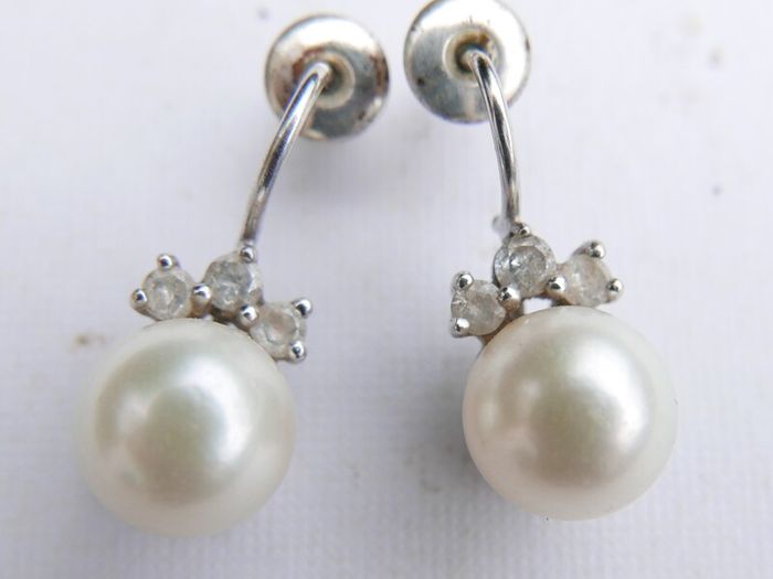 Vintage 14k Solid White Gold Round Bead Cultured Pearl Diamond Earrings 3,37g