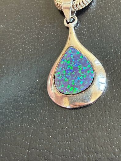silver neck