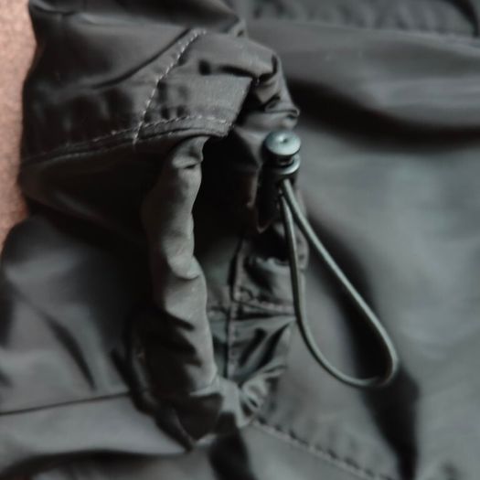 black ZARA cropped windbreaker, size XS
