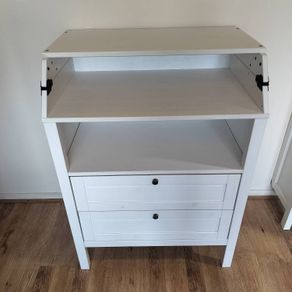 Changing table Sundvick