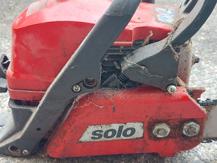 SOLO Motorsage 110db Petrol chainsaw in very good condition, not tested